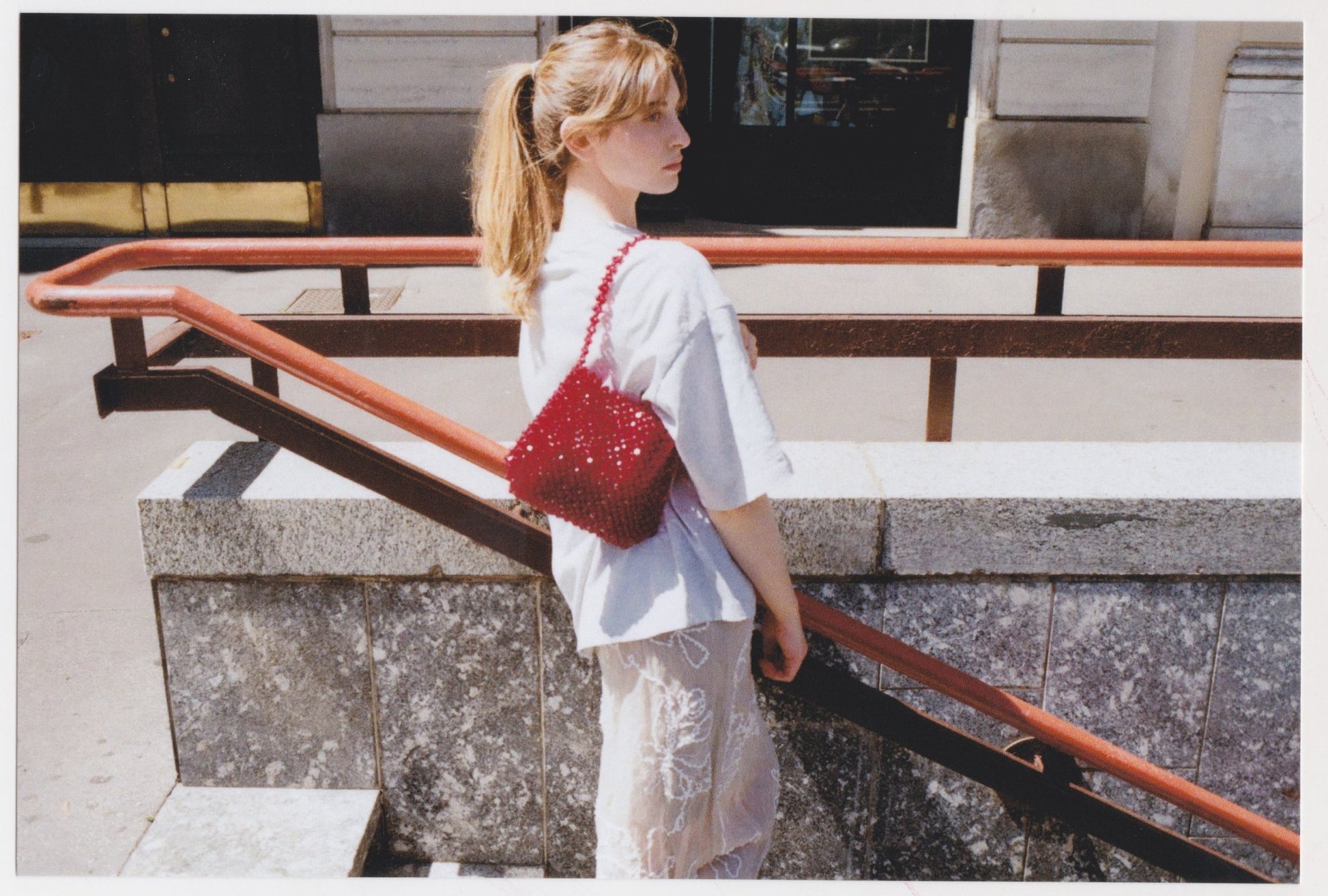 BERRY - Studio Seven Zürichstudiosevenzurich handmade beaded bag Perlentasche