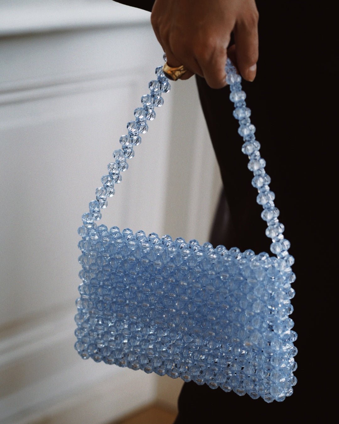 BLUEBERRY - Studio Seven Zürichstudiosevenzurich handmade beaded bag Perlentasche