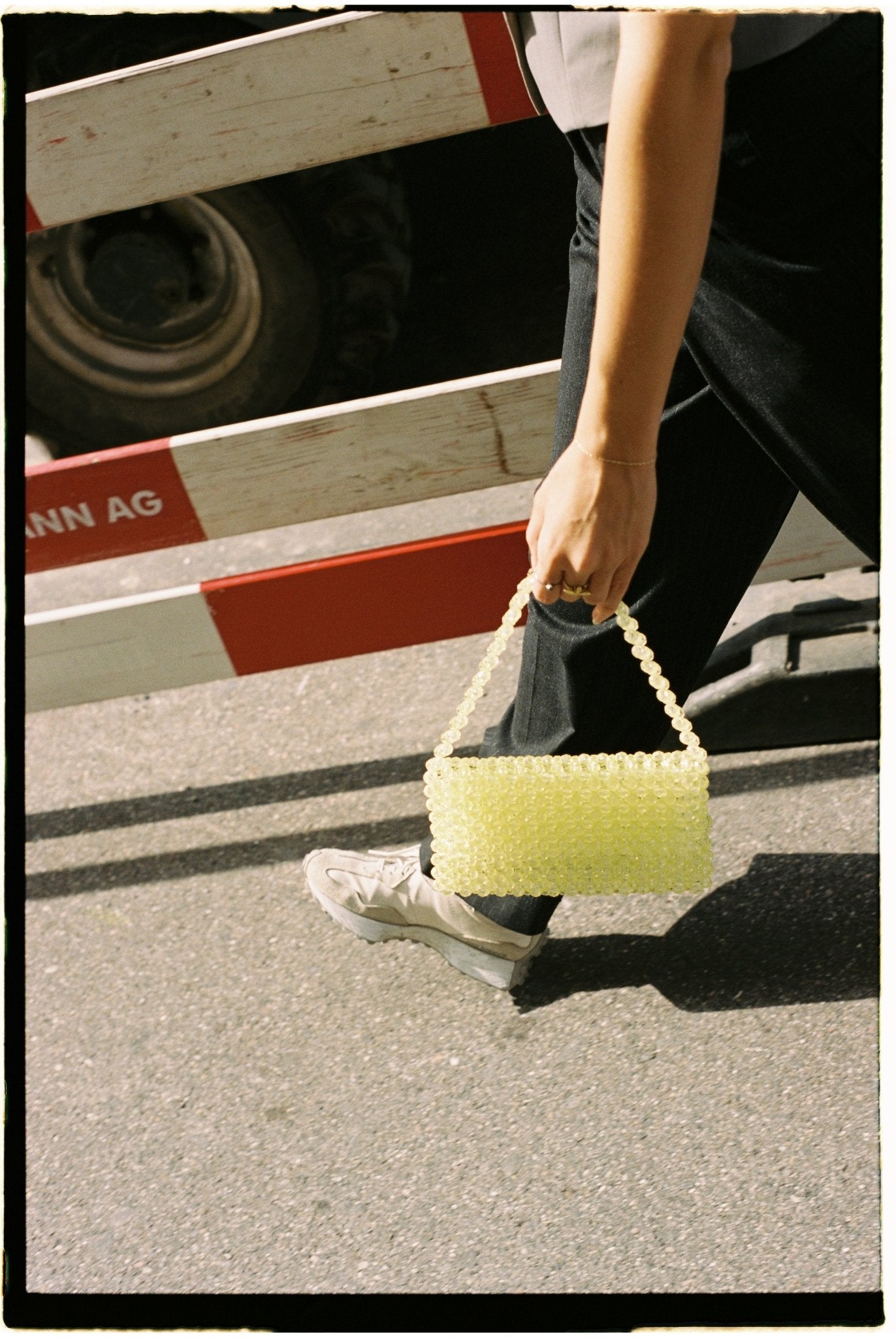 CAPRI - Studio Seven Zürichstudiosevenzurich handmade beaded bag Perlentasche