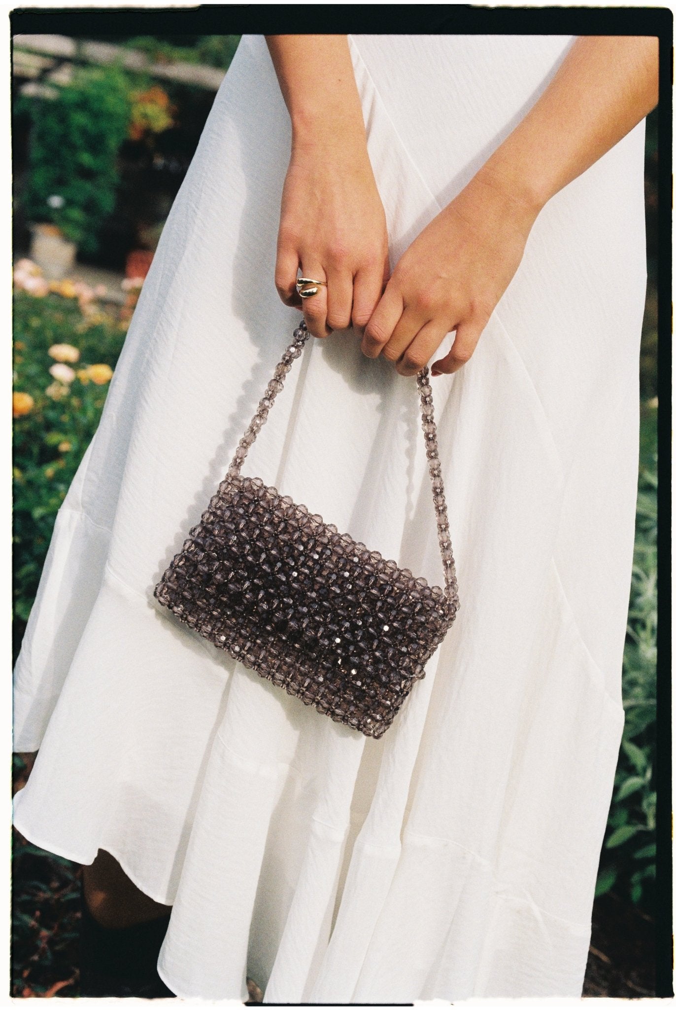 NERO - Studio Seven Zürichstudiosevenzurich handmade beaded bag Perlentasche